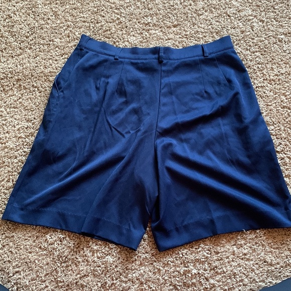 Vintage Tail shorts. - Picture 2 of 5